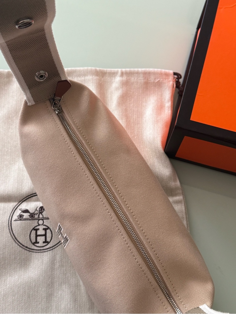 Hermes cosmetics bag - Picture 5 of 10